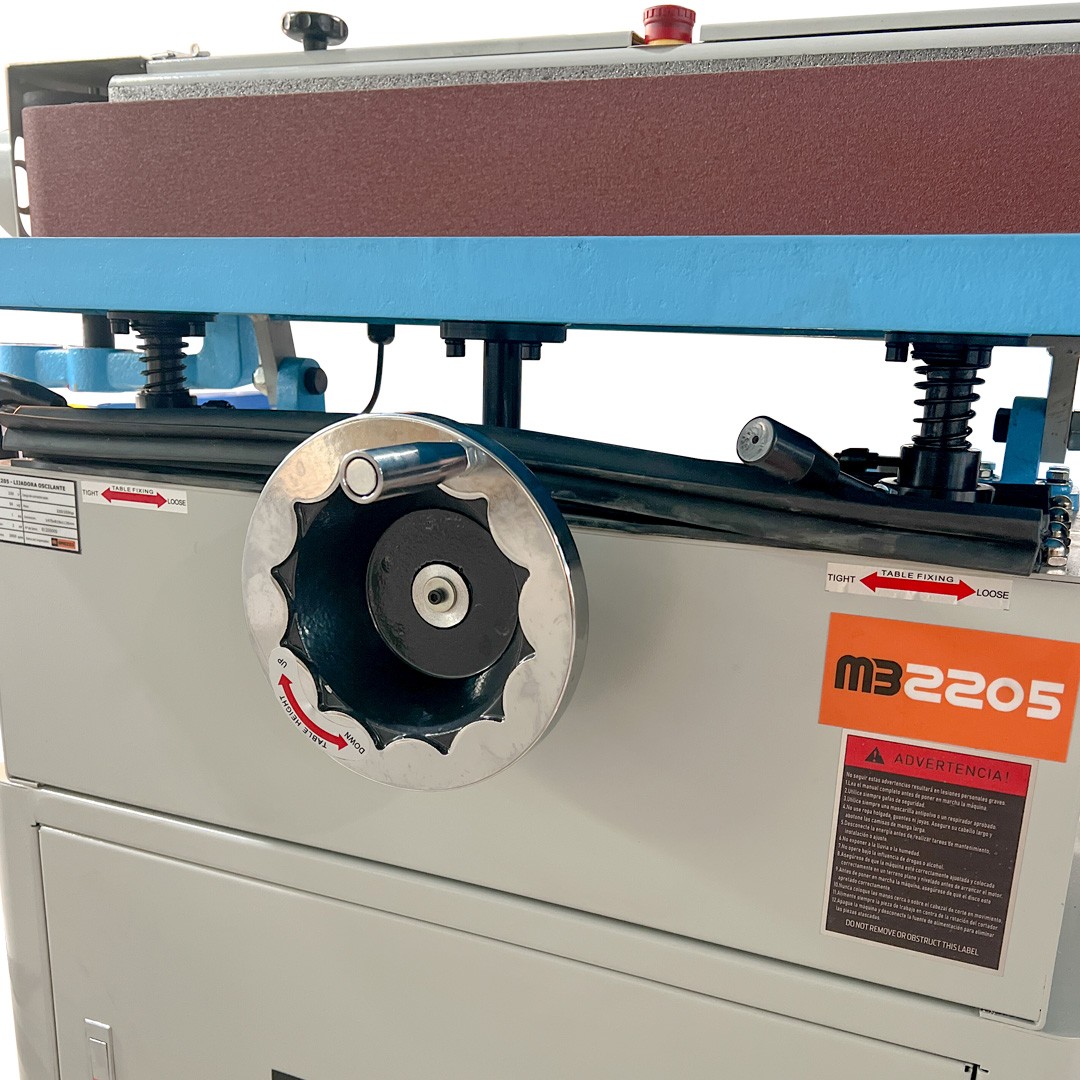 MB 2205 - IMG4 - MB Brezzo.jpg